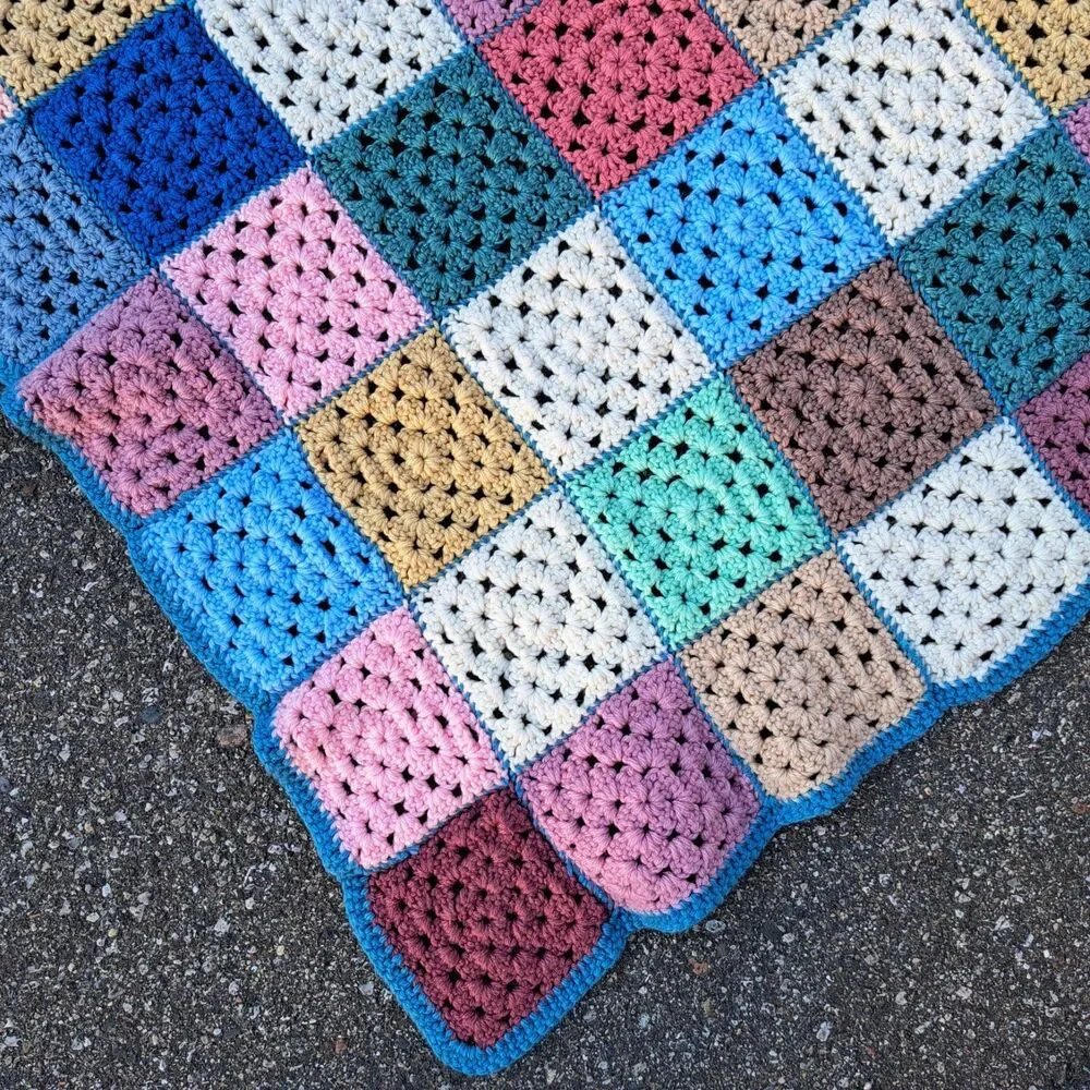 Antique Crocheted Wool Granny Square Afghan Throw Blanket Multicolor 39